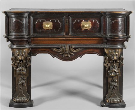 Console in massello ad un cassetto ribaltabile e 3 cassettini sottostanti,...