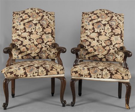 Sei poltrone Luigi XV in noce con schienale imbottito, Piemonte I metà sec.XVIII