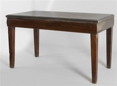 Tavolo rettangolare in noce con piano in ardesiacm. 77x139xh.80