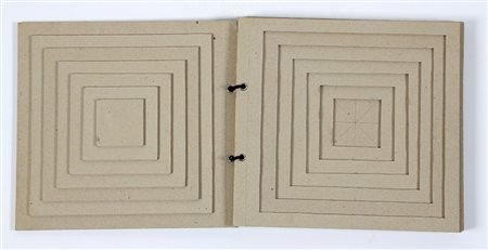 GISELLA MEO, 1936, Square’s square, 1979, Libro scultura in cartone, cm. 24 x...