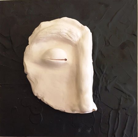 Iole Oliva Milano 1991 Il sonno 2015 impasto di porcellana su gesso nero...
