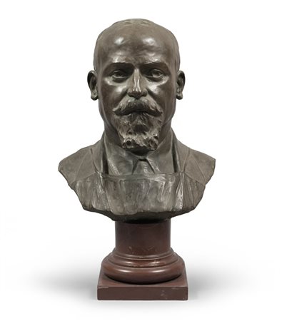 ADOLFO PANTARESI (Roma 1830 - 1927) Ritratto di uomo, 1913 Bronzo, cm. 40,5 x...