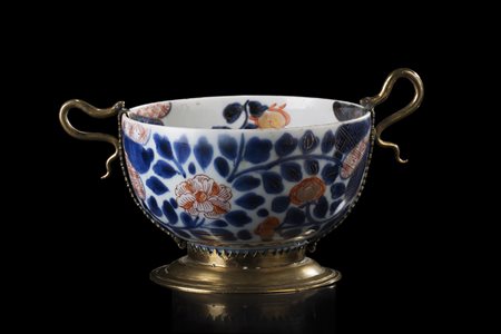 Piccola ciotola in porcellana Imari a decorazione floreale con montatura in...