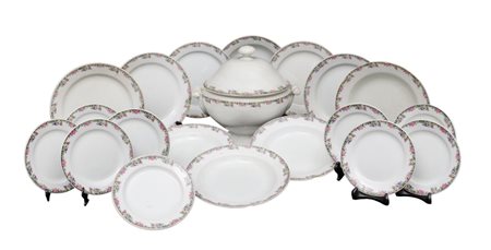 PARTE DI SERVIZIO di piatti in ceramica Florio decorata a motivo floreale...