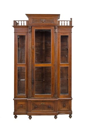 VETRINA Umbertina in noce ad un'anta. Sicilia fine '800 Misure: cm 138 x 39 x...