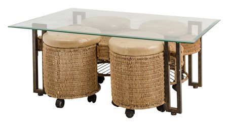 TAVOLO da salotto in rattan con piano in vetro e quattro POUFF in rattan. XX...