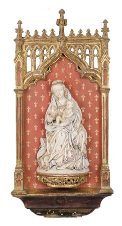 SCULTURA in avorio raffigurante "Madonna con Bambino" entro cornice a...