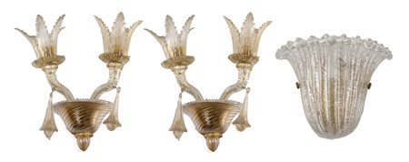 TRE APPLIQUES. XX secolo Misure: cm 27 x 20 - 30 x 28