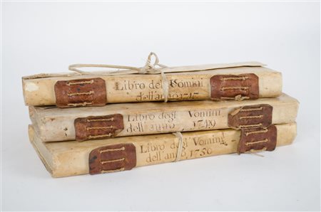 TRE RUBRICHE in carta pecora. XVIII secolo Misure: cm 34 x 12