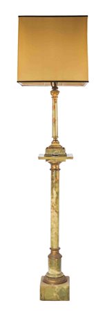 Lume da tavolo in alabastro verde con decori in metallo con colonna di...