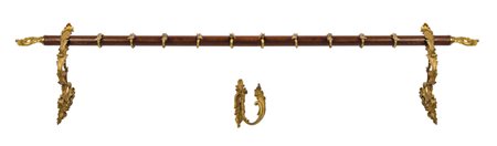 Mantovana e coppia porta embrasse stile Luigi XV in mogano e bronzo dorato,...