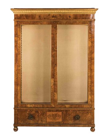 Libreria in radica di noce inizi del XIX secolo con due ante a vetri e grande...