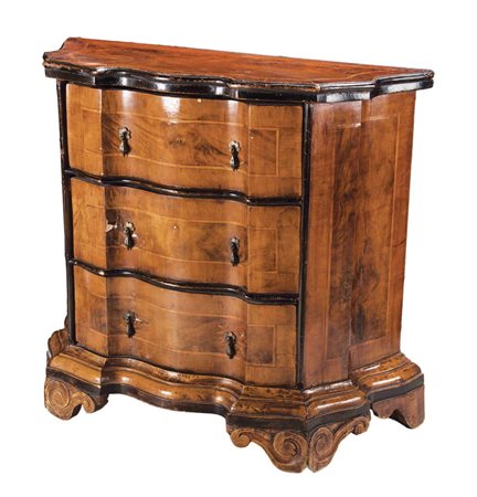 Antico comodino a tre cassetti impiallacciato in LEGNO DI noce Filettature in...