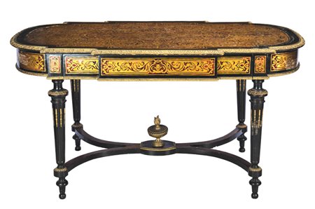 Tavolo Boulle XIX secolo Intarsi in tartaruga ed applicazioni di bronzi...