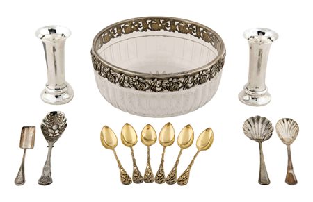 Lotto composto da fruttiera in cristallo e argento, 5 cucchiaini in...