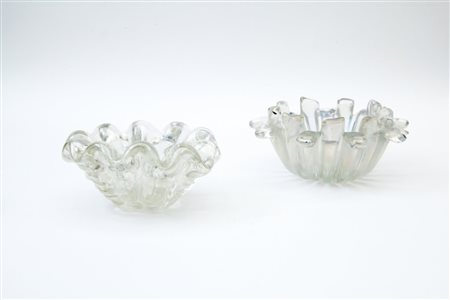 BAROVIER & TOSO Due coppe in vetro pesante iridescente, primi anni '40. La...