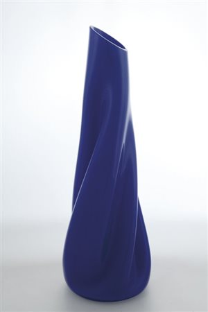 TEOBALDO ROSSIGNO Un vaso "Monica" in vetro soffiato, esecuzione VETRERIE DI...