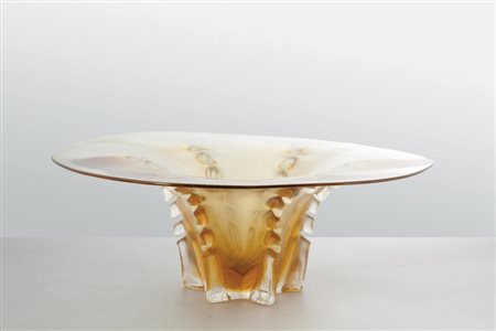 ARCHIMEDE SEGUSO Un centro da tavola, anni '60. Marca incisa "Archimede...