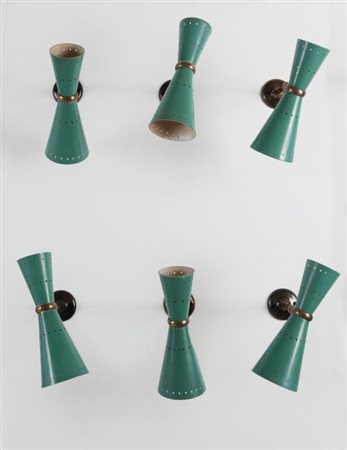 SEI LAMPADE A PARETE, anni '50. Ottone, alluminio laccato. Altezza cm 23,...