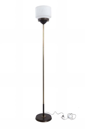 LUMI (Editore)Una lampada da terra, anni '60. Ghisa, alluminio laccato,...