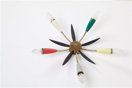 UNA LAMPADA A PARETE o A PLAFONE, anni '60. Ottone, ferro verniciato,...