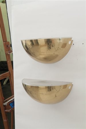 TOBIA SCARPADue lampade a parete "Quarto" per FLOS, 1973. Ottone,...