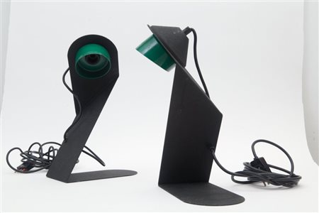 STILNOVO (Editore)Una coppia di lampade da tavolo, anni '70. Lamiera di...