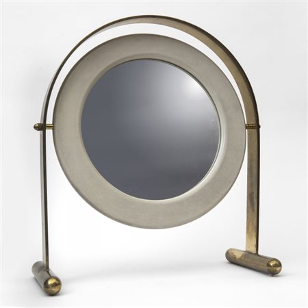 ETTORE SOTTSASSUno specchio da tavolo per POLTRONOVA, 1966Ottone, legno...