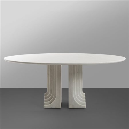 CARLO SCARPA Un tavolo "Samo" per SIMON, 1970. Marmo Naxos. Cm 72 (h) x 176 x...