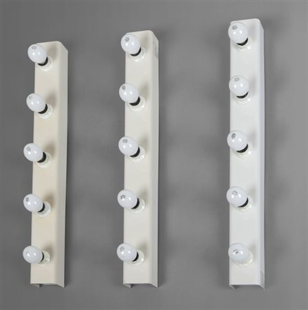 GINO SARFATTI Tre lampade a parete "50" per ARTELUCE, 1968. Lamiera di ferro...