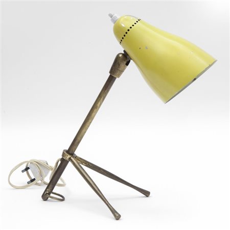 GIUSEPPE OSTUNI Una lampada da tavolo o da parete "Ochetta" (mod. 215) per...