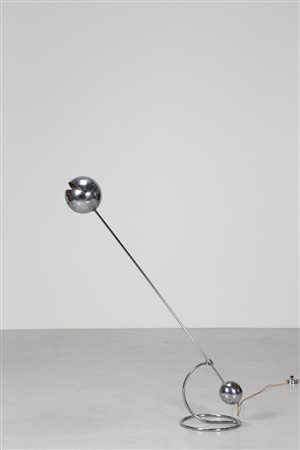 TILCHE PAOLO Lampada da terra in acciaio cromato. Mod.3S, 1972. Acciaio...