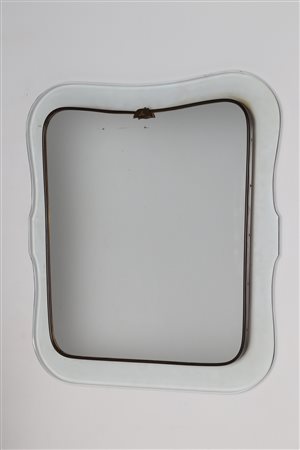 FONTANA LUIGI Specchio con cornice in vetro sagomato e ottone presente...