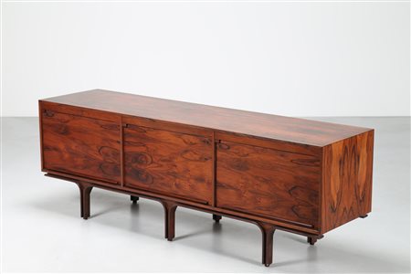 FRATTINI GIANFRANCO (1926 - 2004) Credenza Legno di palissandro mod. n°503,...