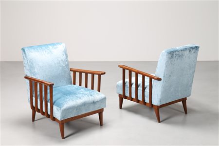 BUFFA PAOLO (1903 - 1970) Coppia poltrone in noce e velluto, 1940. Tessuto e...