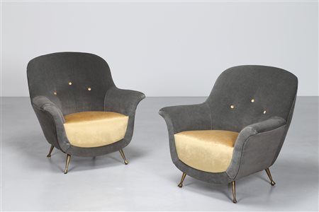 ISA BERGAMO Coppia poltrone in velluto e piedini in ottone, 1950. tessuto e...
