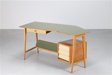 CECCHINI LIBERO (n. 1919) Scrivania curva in legno e formica, eseguita...