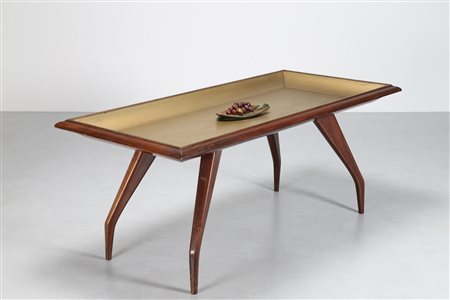 BEGA MELCHIORRE (1898 - 1976) Tavolo in mogano con piano a cassa dipinto oro,...