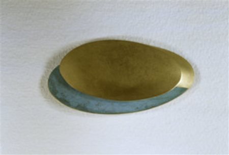 REVEANE PIERGIULIANO (n. 1943) Spilla P.1. 1990. Oro e rame ossidato. Cm 3,70...