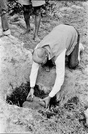 JOSEPH BEUYS Krefeld 1921 – Düsseldorf 1986 JOSEPH BEUYS, PIANTAGIONE COCO DE...