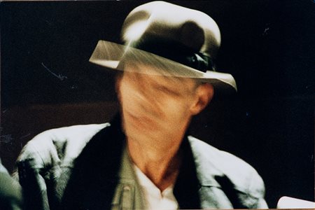 JOSEPH BEUYS Krefeld 1921 – Düsseldorf 1986 JOSEPH BEUYS, NEW YORK, 1979...