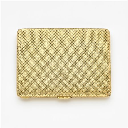 Portasigarette in oro giallo, lavorato ad intreccio, g. 107,70. Prov.: dono...