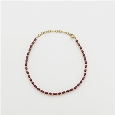 Collier de chien in oro giallo con 37 rubini ovali taglio composito per...