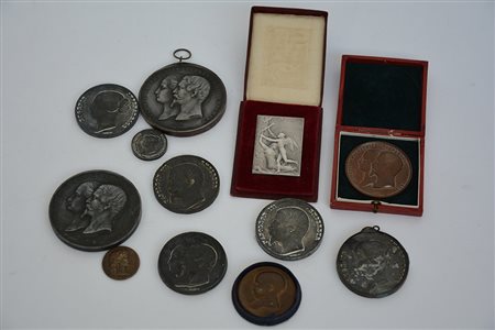 [FRANCIA] Insieme di 8 medaglie commemorative dell'esposizione del 1855,...