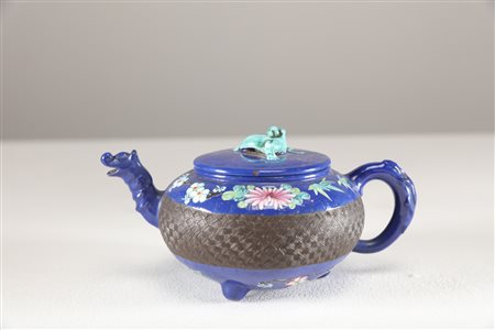 Arte Cinese Teiera Yixing smaltata in blu cobalto e decorata con motivo...