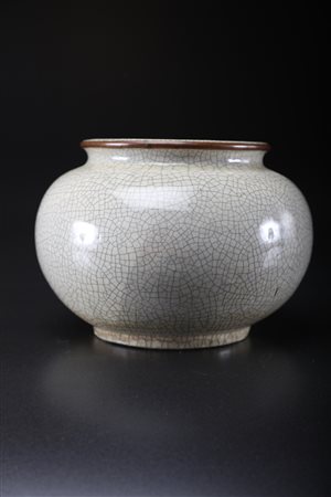 Arte Cinese Vaso con invetriatura guan Cina, dinastia Qing, XIX secolo o...