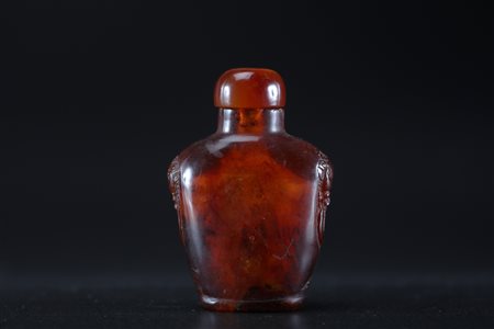 Arte Cinese Tabacchiera in ambra con tappo in agata Cina, XIX secolo. . Cm...