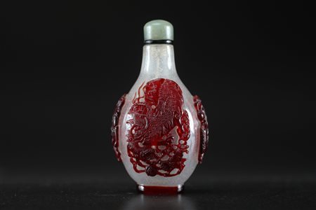 Arte Cinese Tabacchiera in vetro con decorazione applicata in vetro cammeo...