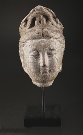 Arte Cinese Testa in stucco raffigurante Guanyin Cina, dinastia Song. . Cm...