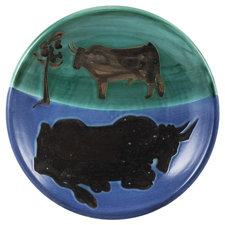Pablo Picasso (Malaga 1881 - Mougins 1973) "Toros" 1952 piatto in ceramica...